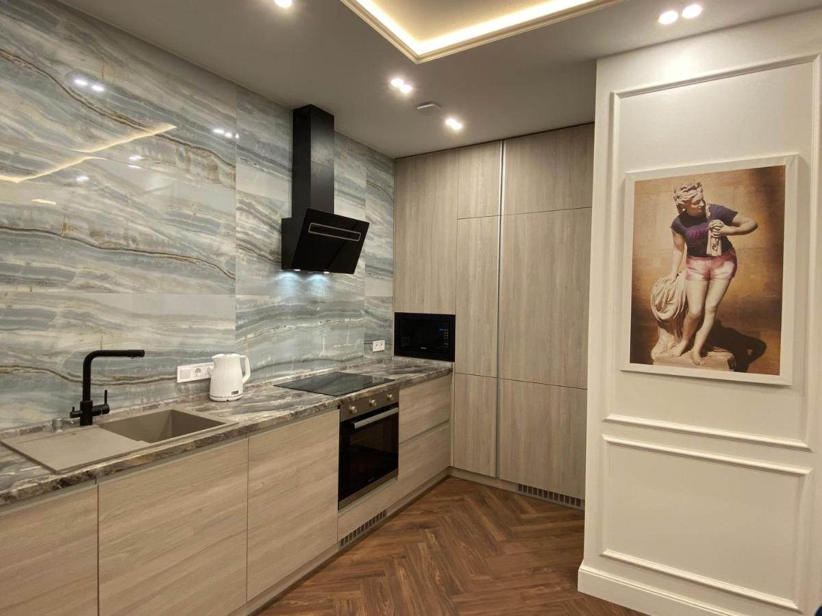Modern Classic 2 Bedroom Apartment Near Most City Dnipro Exterior photo